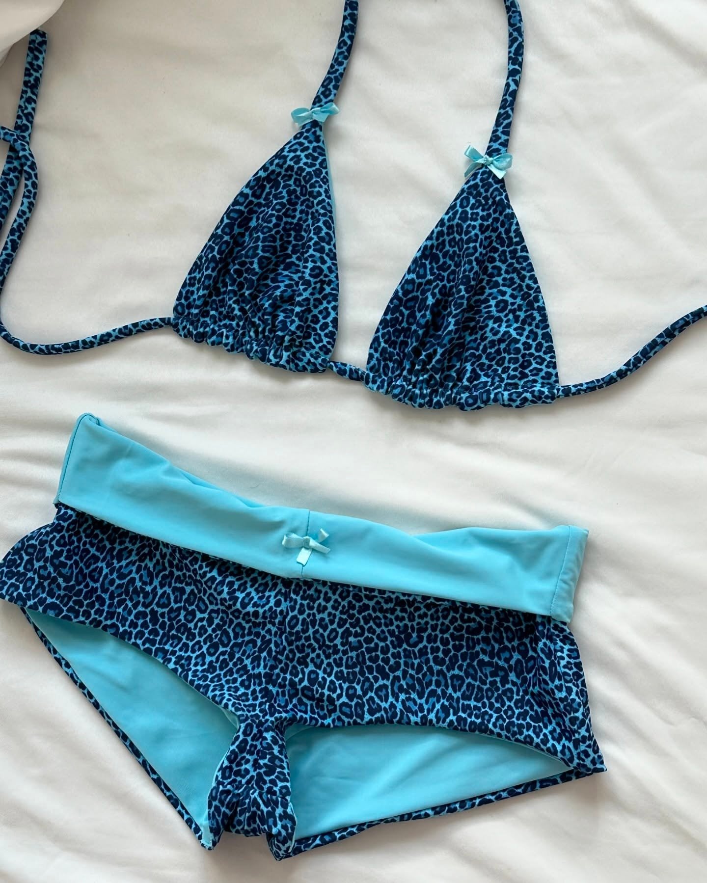 Women Halter Neck Triangle Bikini Sets Vintage 90s Aesthetic Bathing Suits Summer Boy Shorts