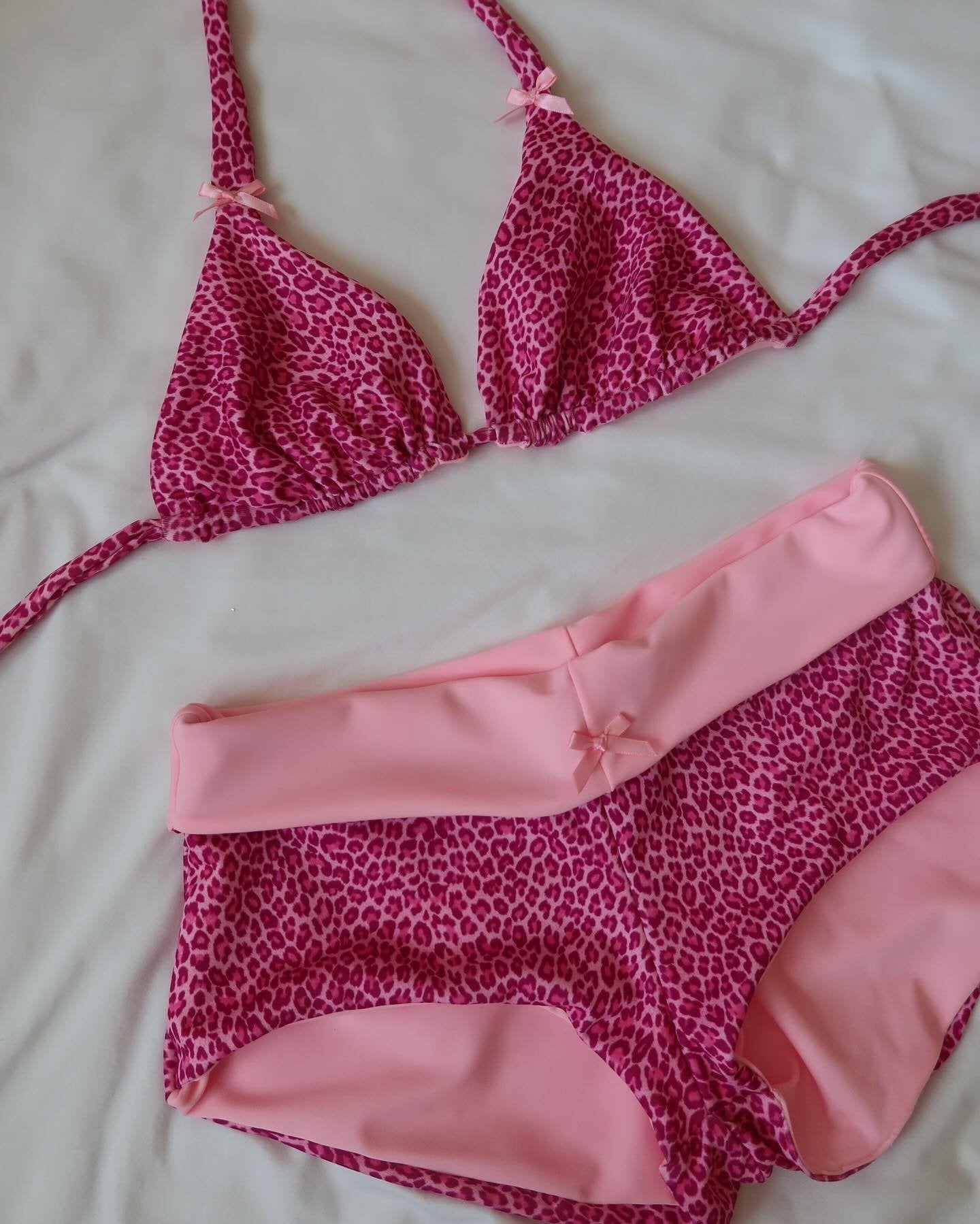 Women Halter Neck Triangle Bikini Sets Vintage 90s Aesthetic Bathing Suits Summer Boy Shorts